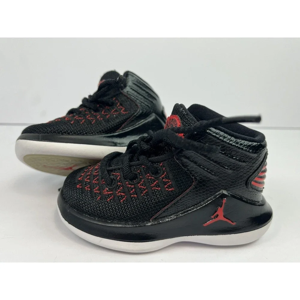 Nike Air Jordan 32 Banned Black Red Toddler Size 4C Sneakers AA1298-001